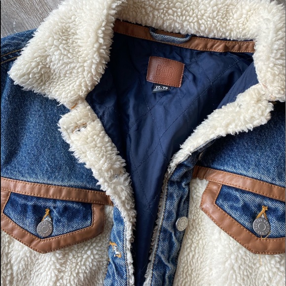 urban outfitters jean jacket - Picture 2 of 3